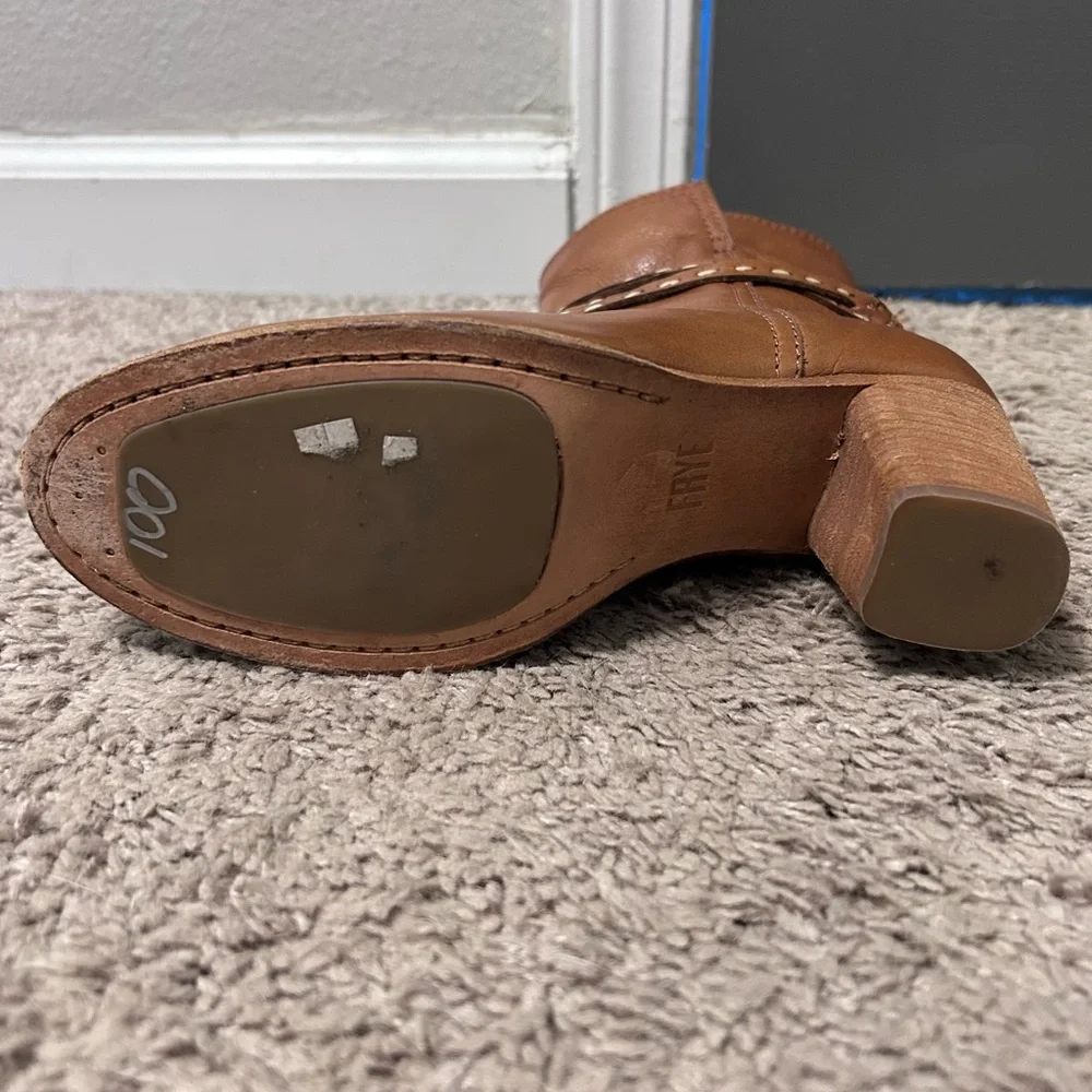 Frye brown leather booties excellent condition size 7